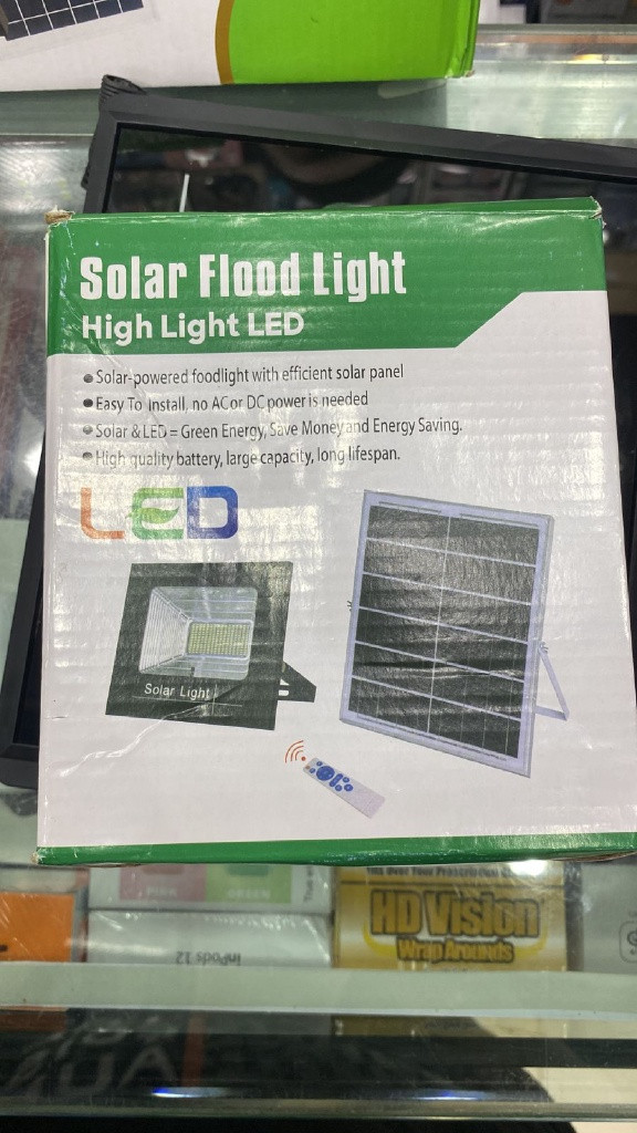 LÁMPARA SOLAR DE 30V