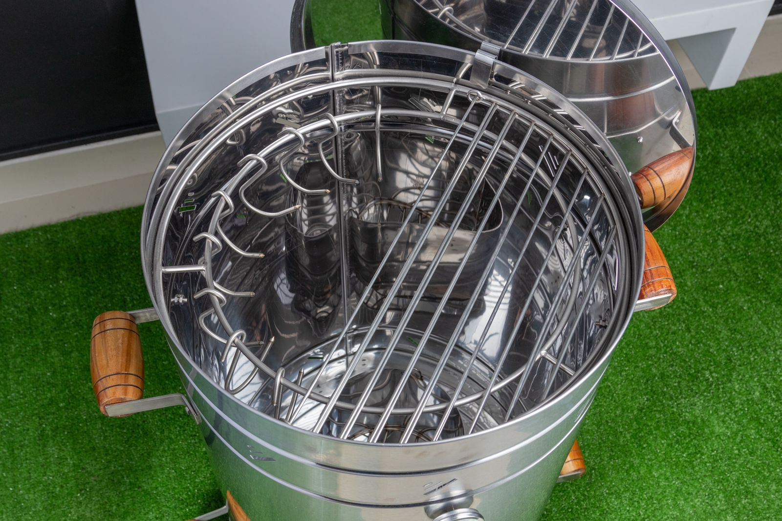 ASADOR TIPO BARRIL PEQUEÑO EN ACERO INOX - Imagen 2