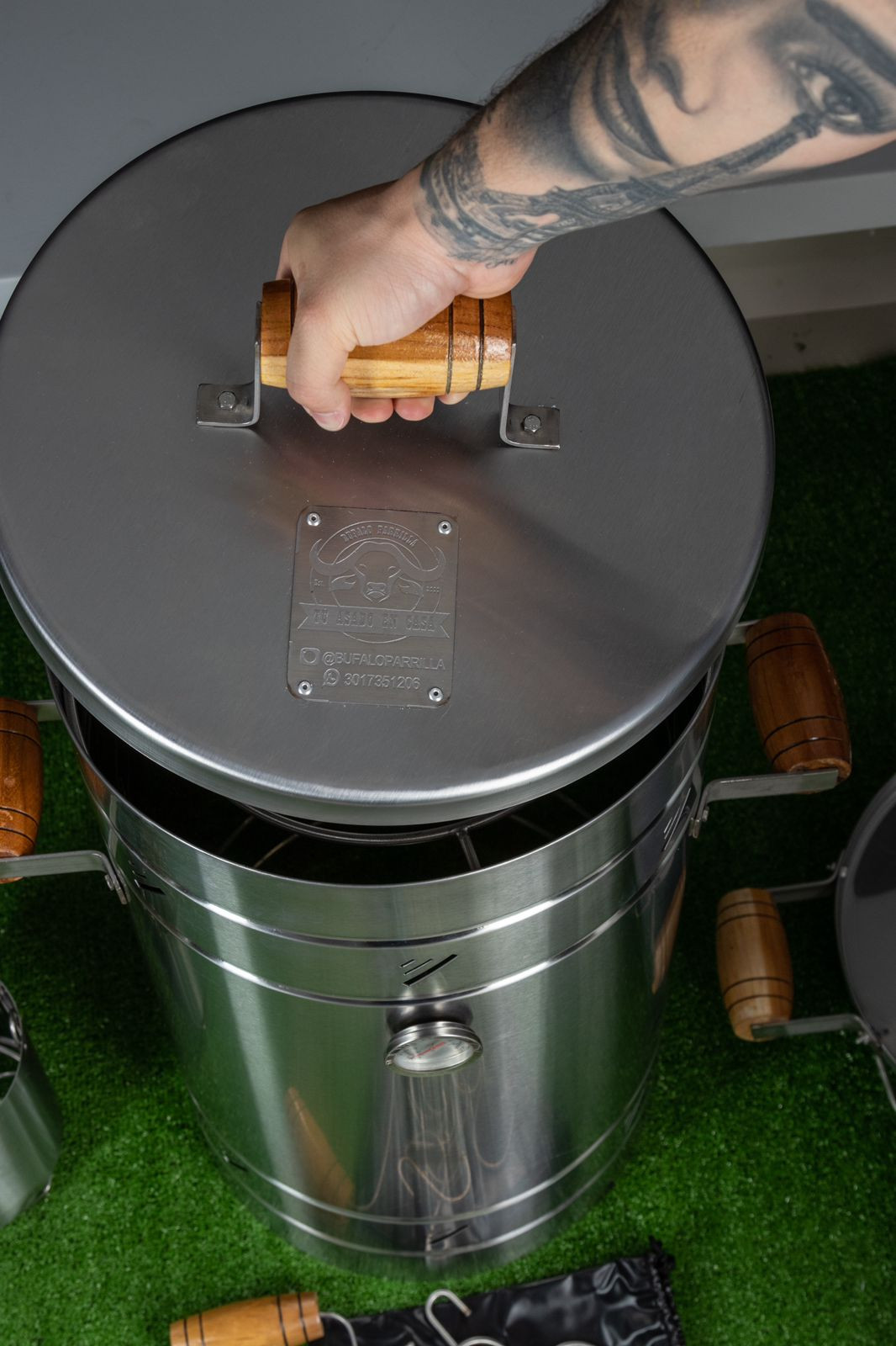 ASADOR TIPO BARRIL PEQUEÑO EN ACERO INOX - Imagen 5