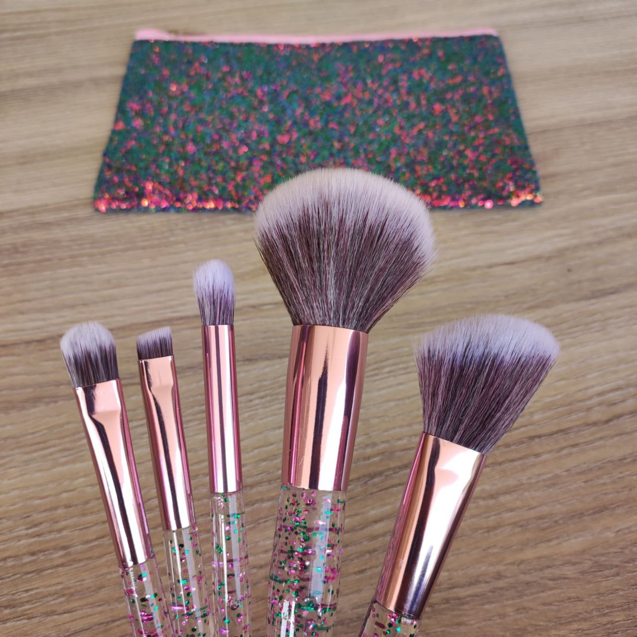 SET X5 BROCHAS + COSMETIQUERA
