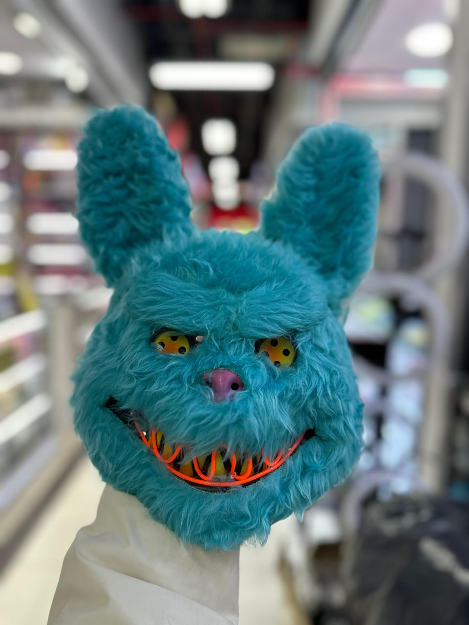 MÁSCARA DE CONEJO DE PELUCHE CON LUZ LED