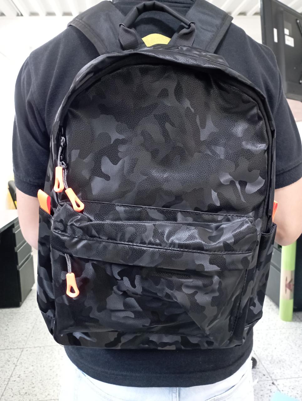 Mochila impermeable de camuflaje