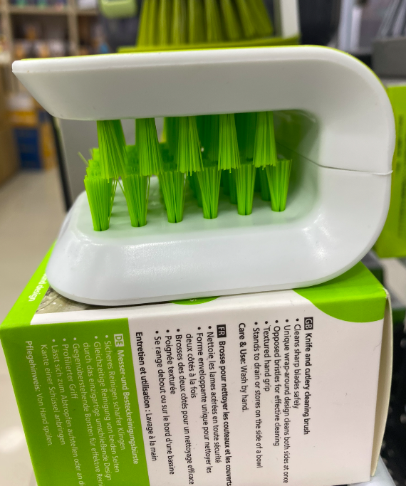 CEPILLO DE LIMPIEZA cubiertos