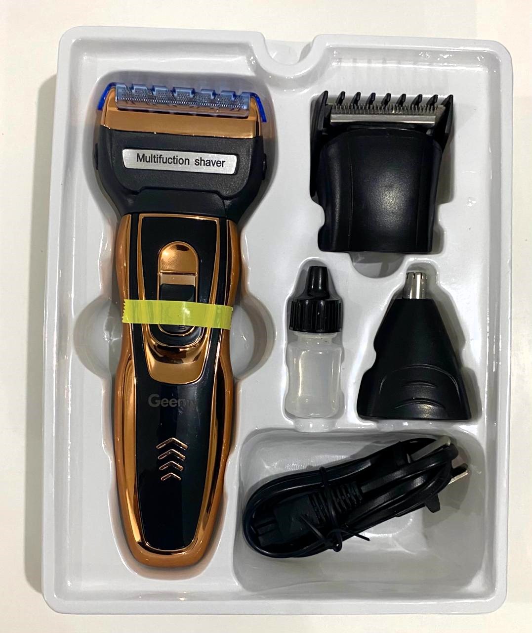 MAQUINA DE AFEITAR Y RASURADORA 3 EN 1