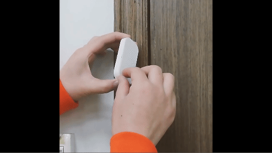 Alarma adhesiva con sensor FK23D-04