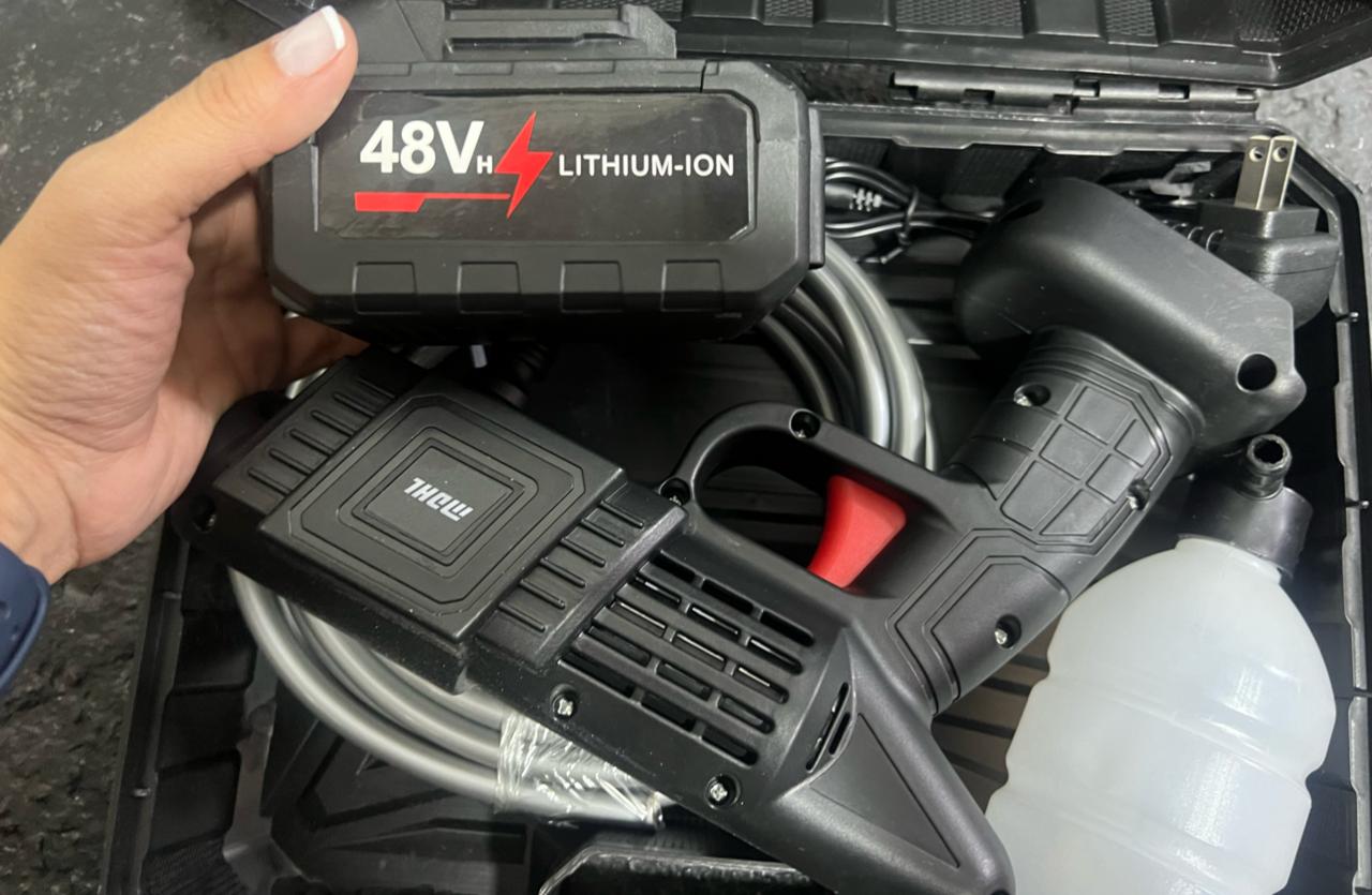 HIDROLAVADORA 48 v 2 Baterias 1 M 3Metro