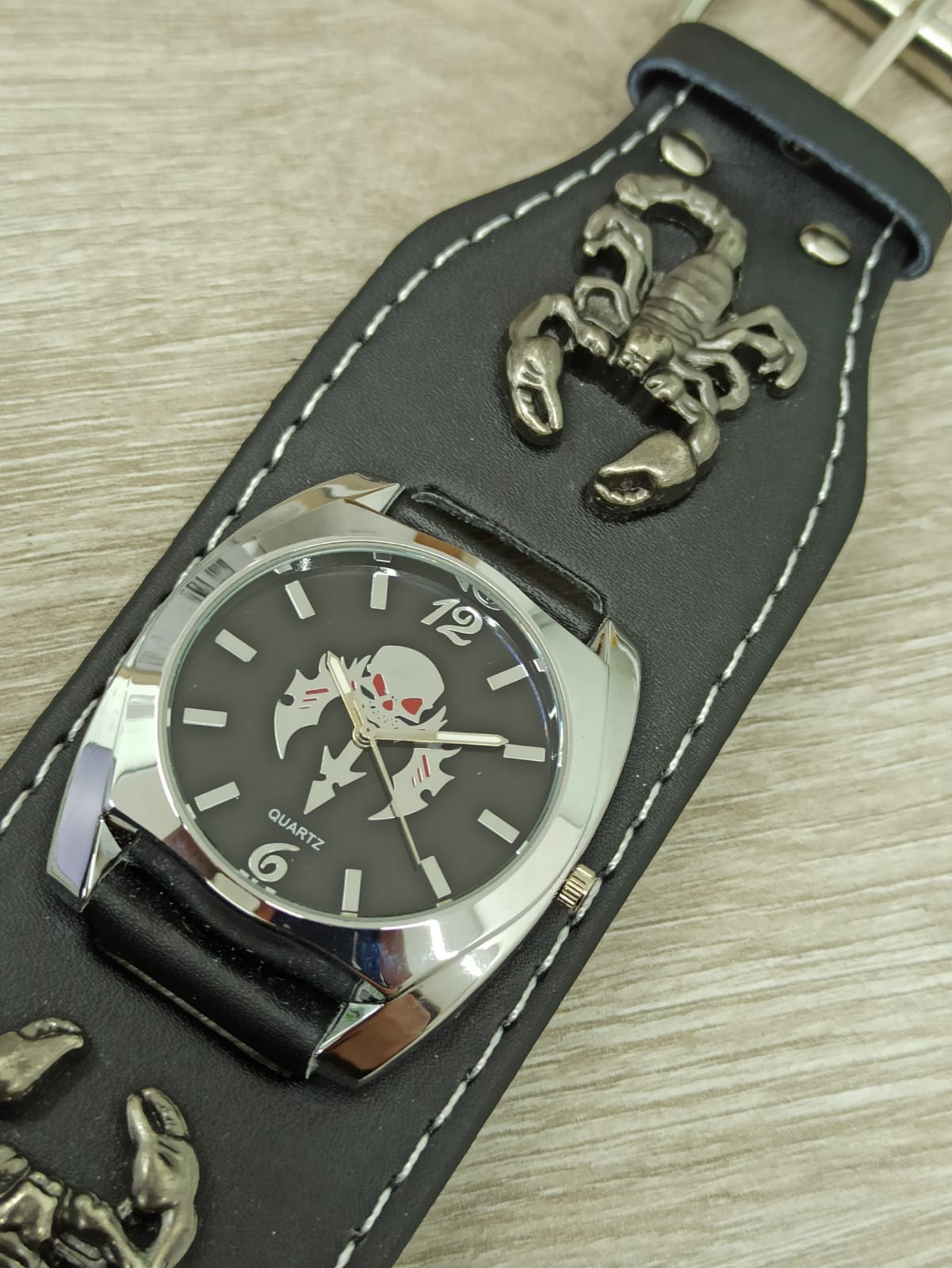 Reloj en Liquidación Hm |Regalo ideal