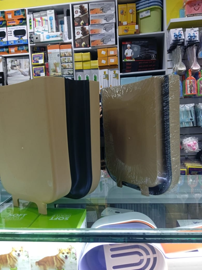 CUBO PLEGABLE DE  BASURA