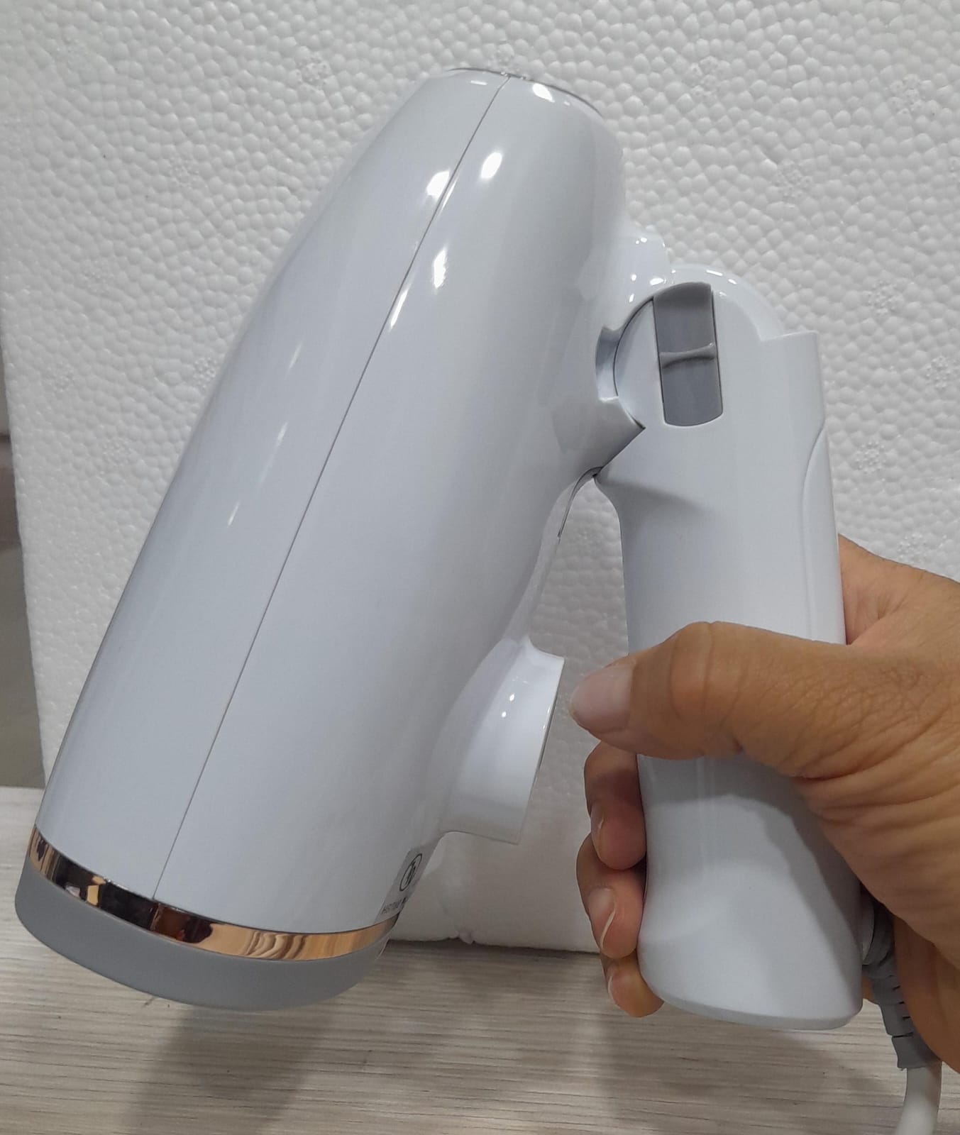 PLANCHA ROPA VAPORIZADOR PORTATIL VERTIC