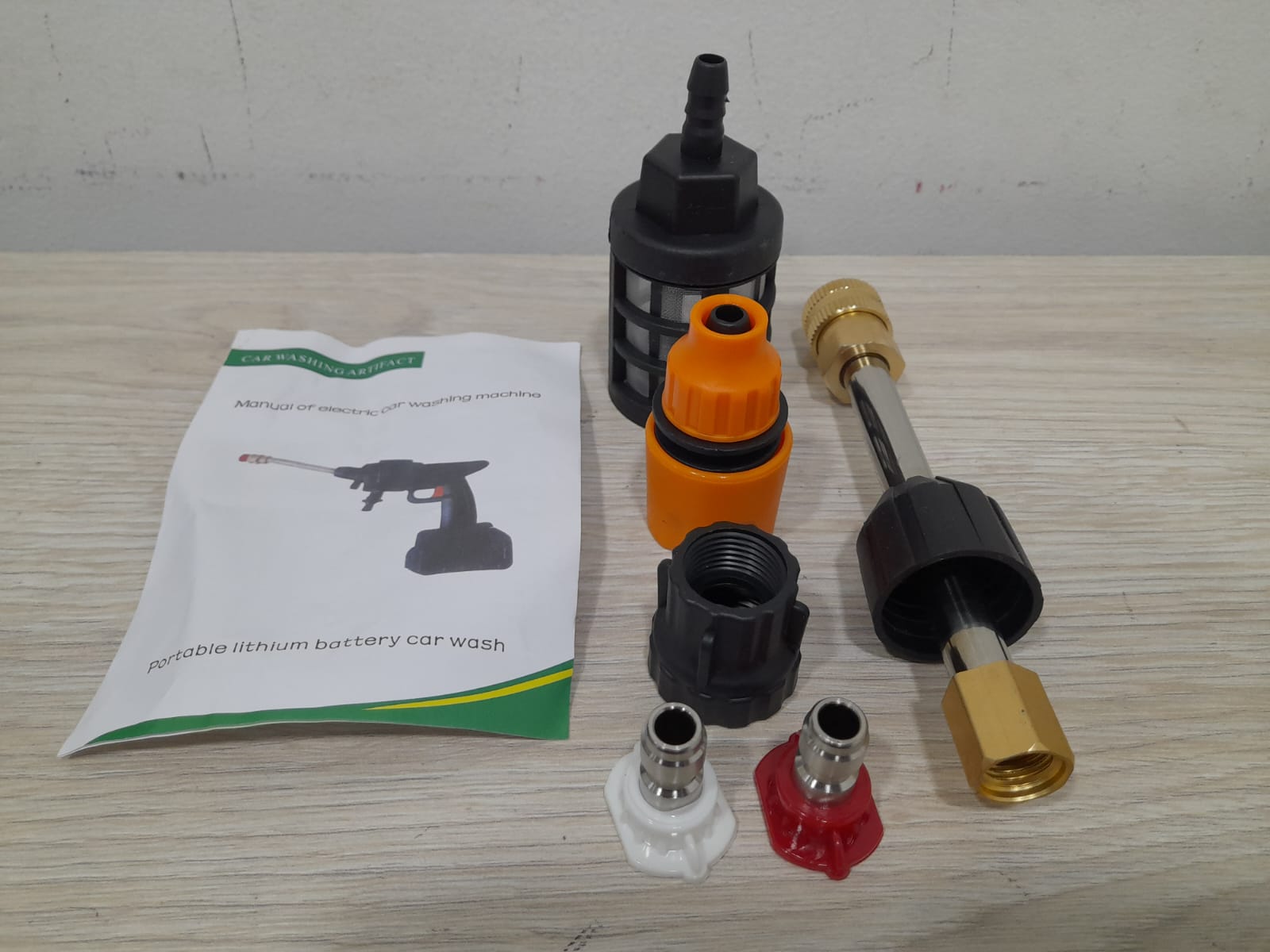 HIDROLAVADORA RECARGABLE LEMMAN 2 PILAS