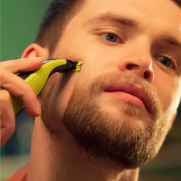 Afeitadora PHILIPS OneBlade Face & Body 3 peines guía, 2 peines para cuerpo, QP2824/10 Verde - Imagen 7
