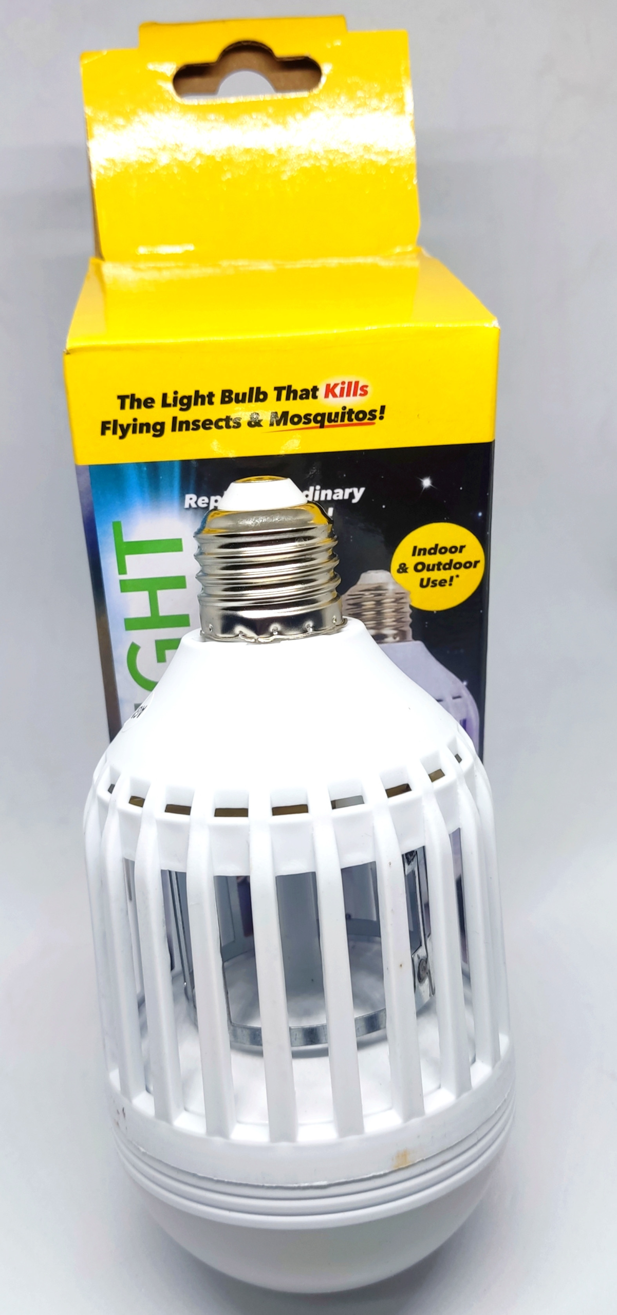 BOMBILLO LED MATA INSECTOS