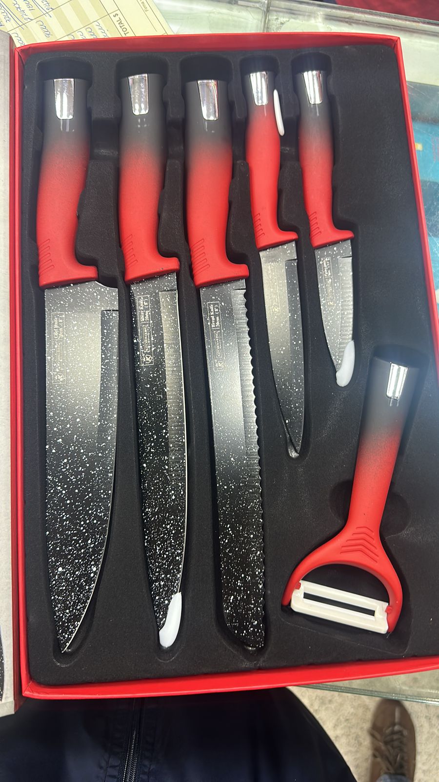 SET DE CUCHILLOS x5 + PELADOR DE PAPAS