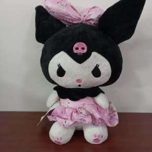 Peluche Kuromi vestido
