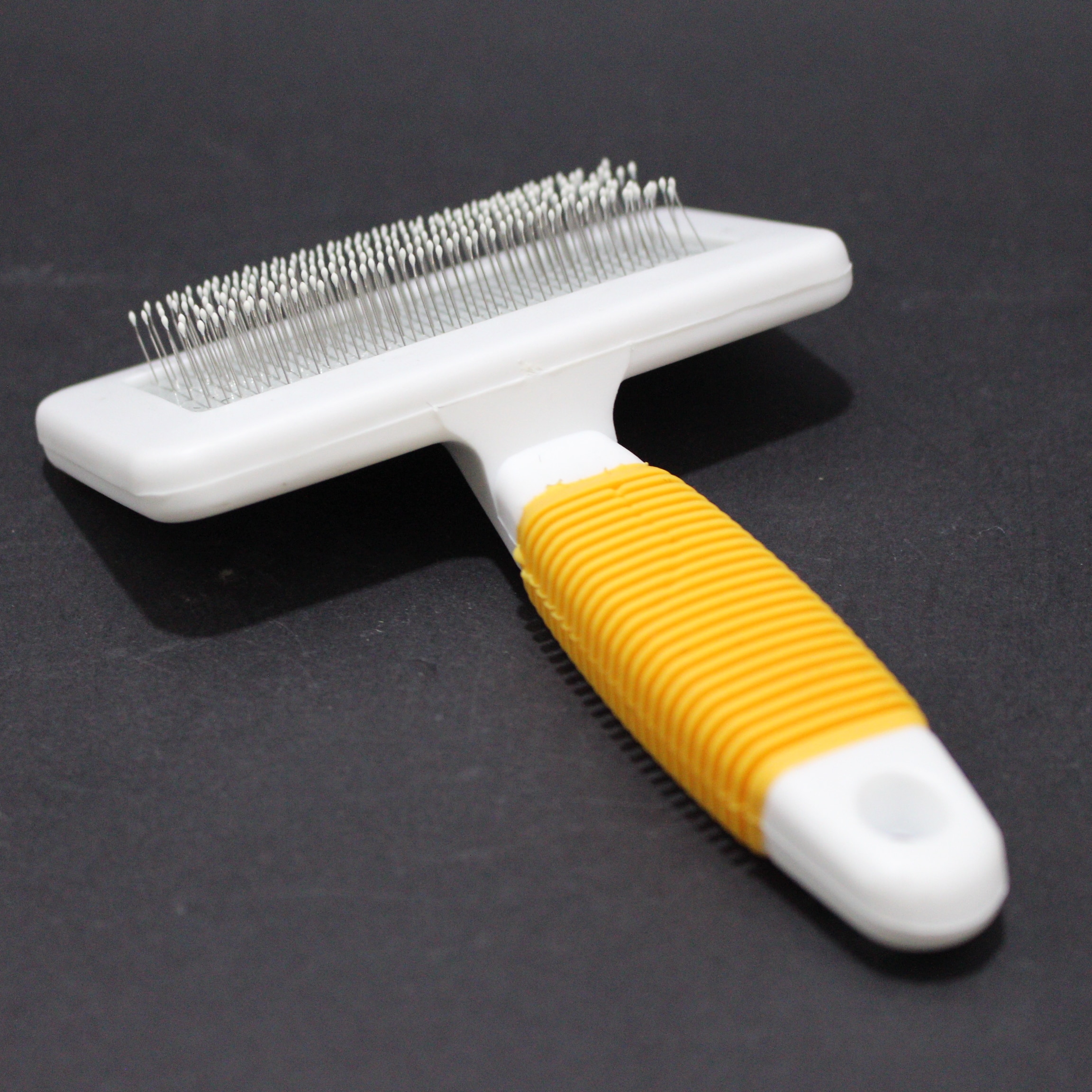 CEPILLO PARA MASCOTAS PLASTICO 9.5*5CM - Imagen 2