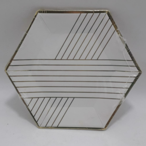 PLATO HEXAGONAL BLANCO Y DORADO 18CM