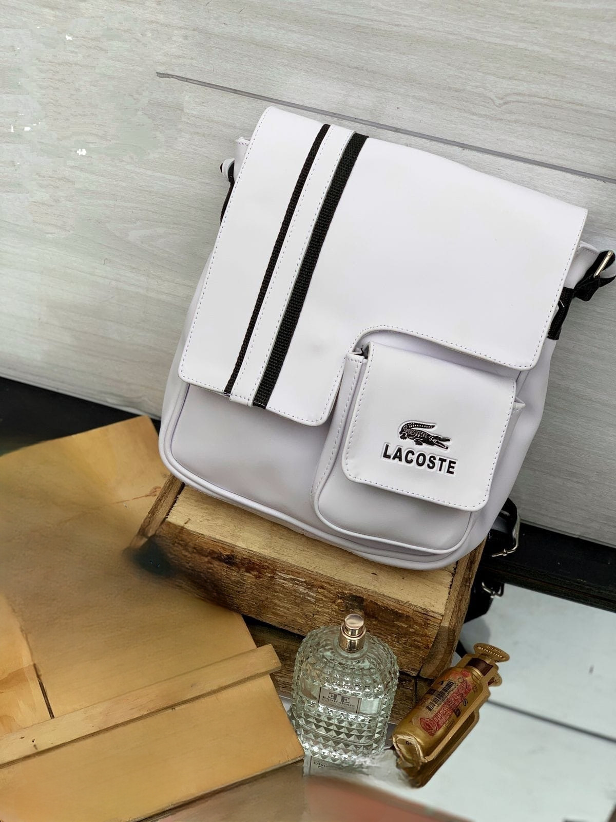 CARRIEL CABALLERO BOSSI, LACOSTE Y VELEZ