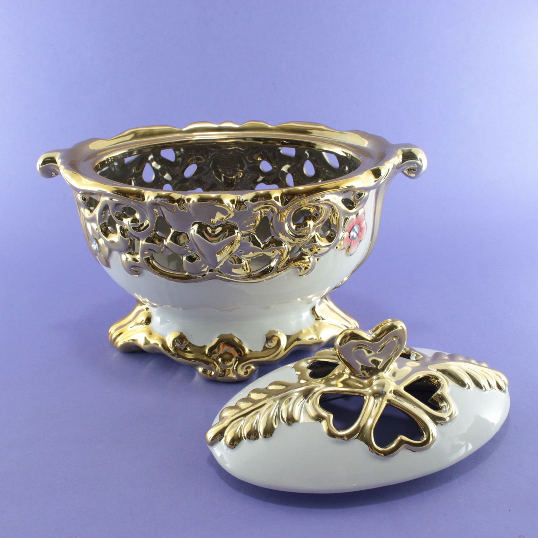 Cofre decorativo en porcelana