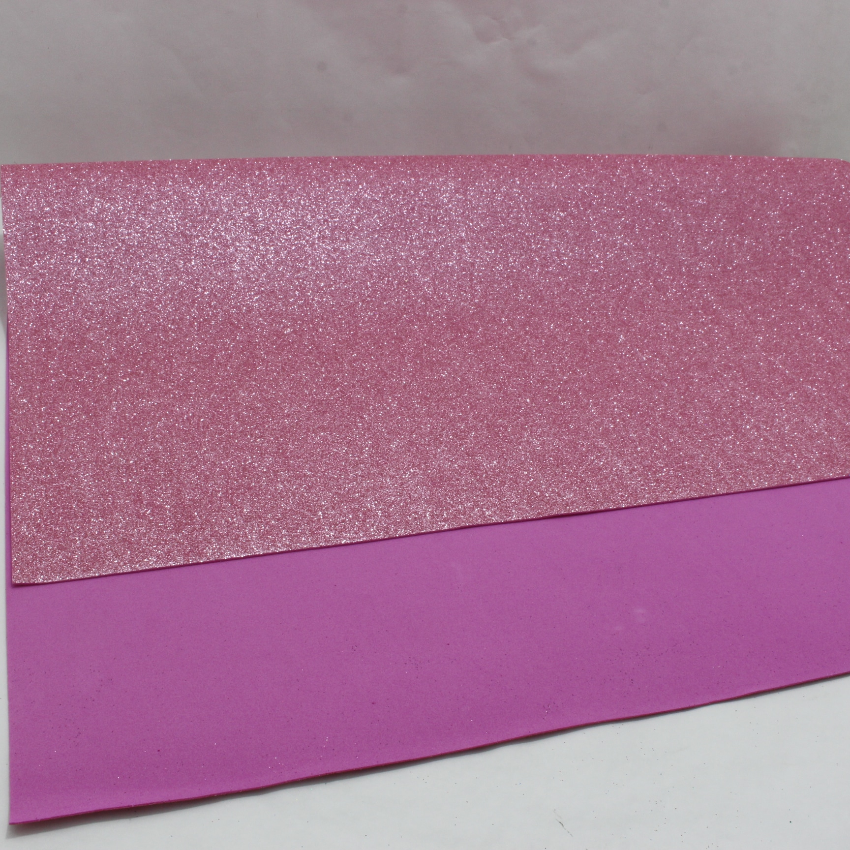 PLIEGO FOMMY ESCARCHADO ROSADO 70X100CM
