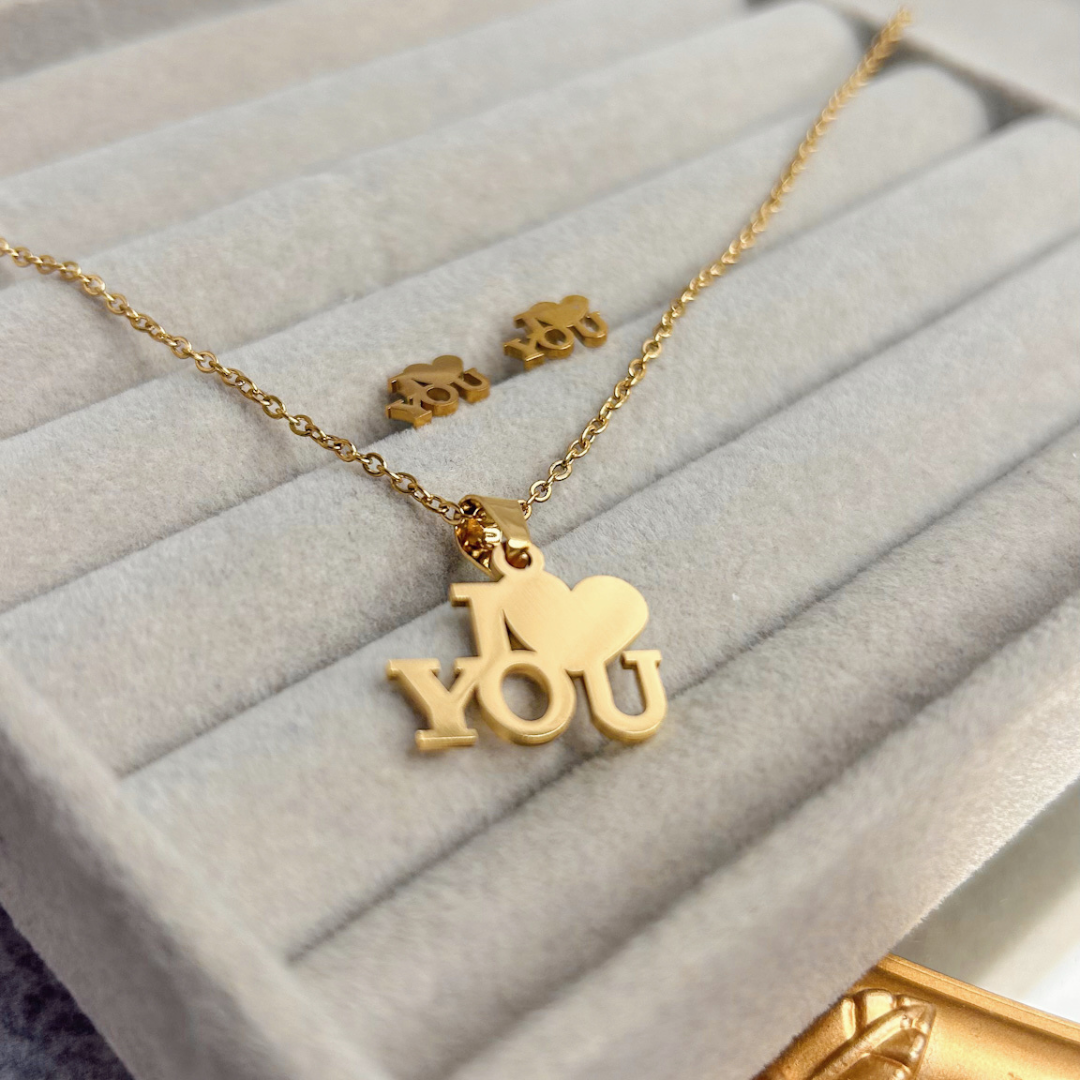 Collar de acero