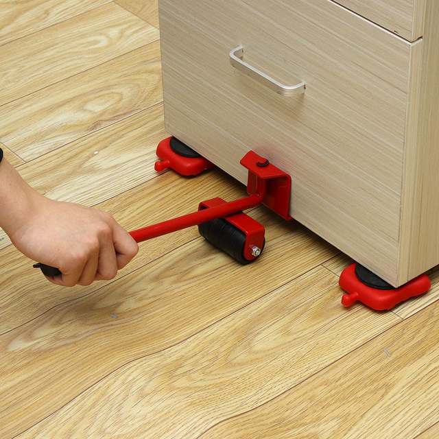 Gato Levanta Muebles