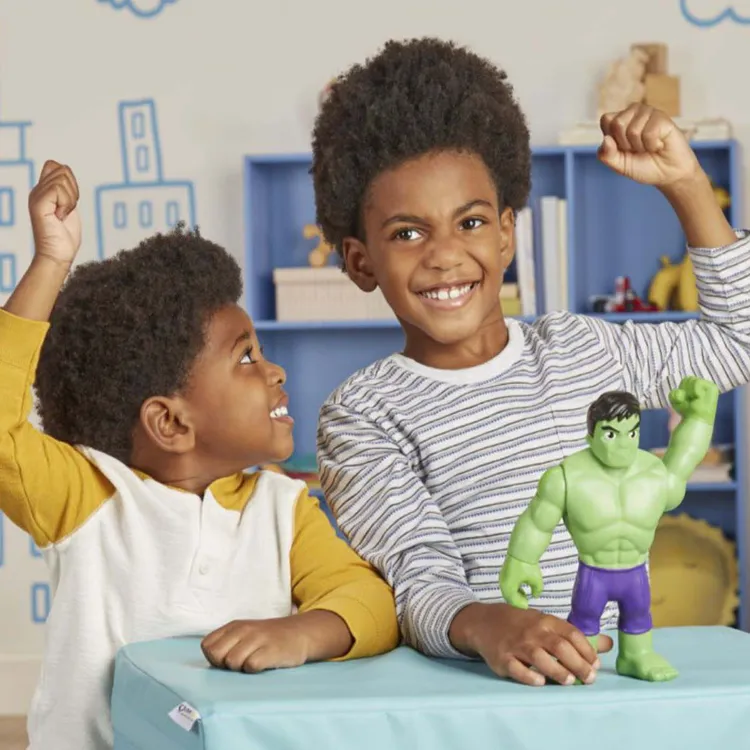 Figura de Acción Spidey And Friends Gigante Hulk - Imagen 6