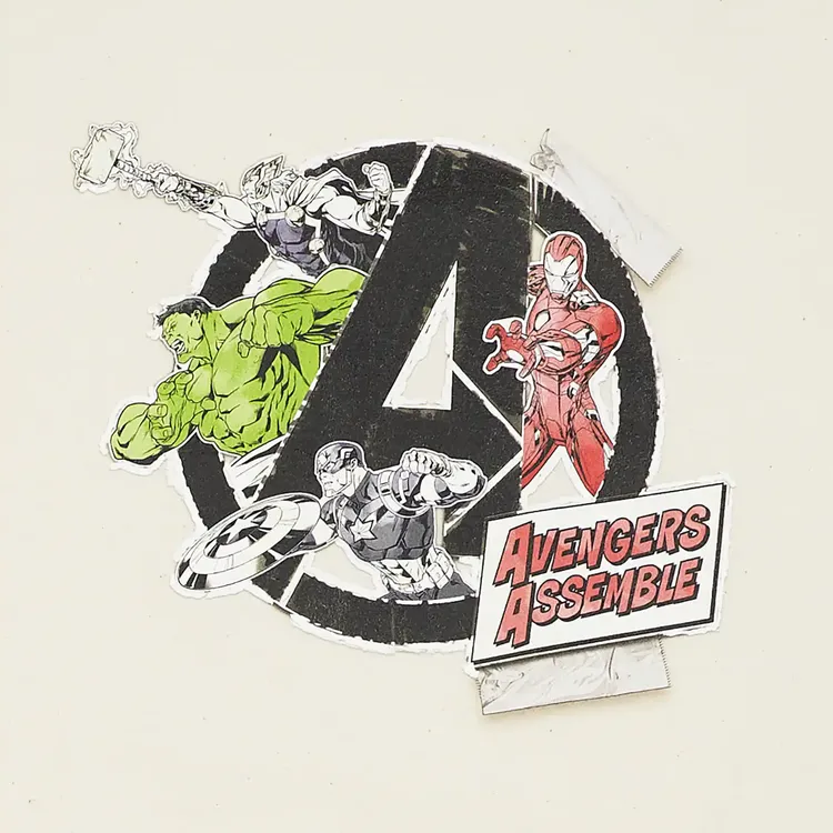 Camiseta Unisex Marvel GILDAN Avengers Logo Natural L - Imagen 3